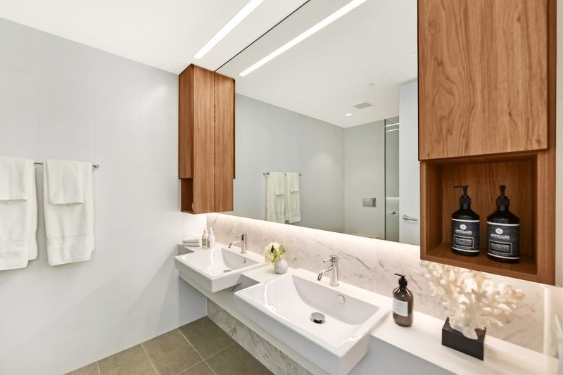 One bedroom apartment with gorgeous views