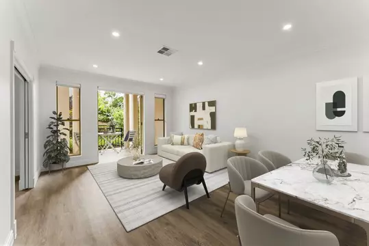 Sophisticated Living by the Bay