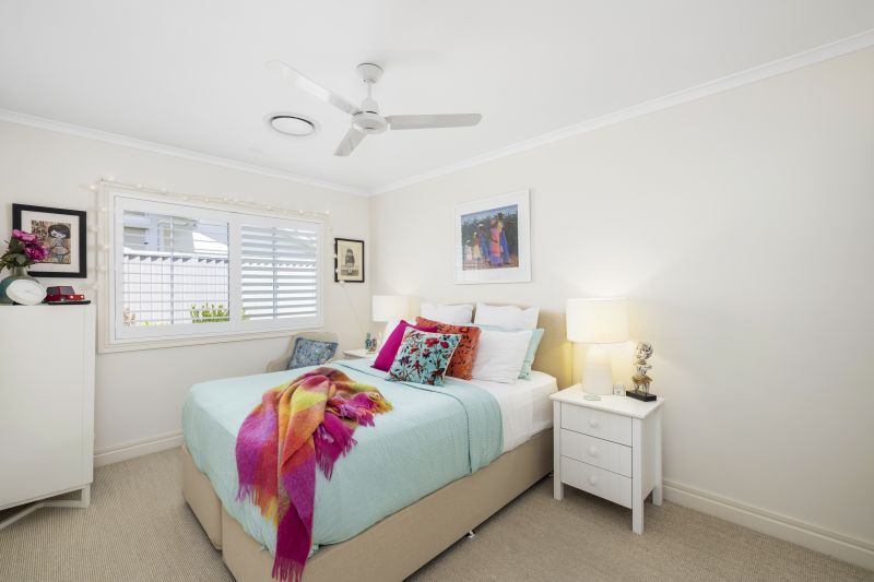 Bright Tropical Oasis - Luxury Two Bedroom + Study