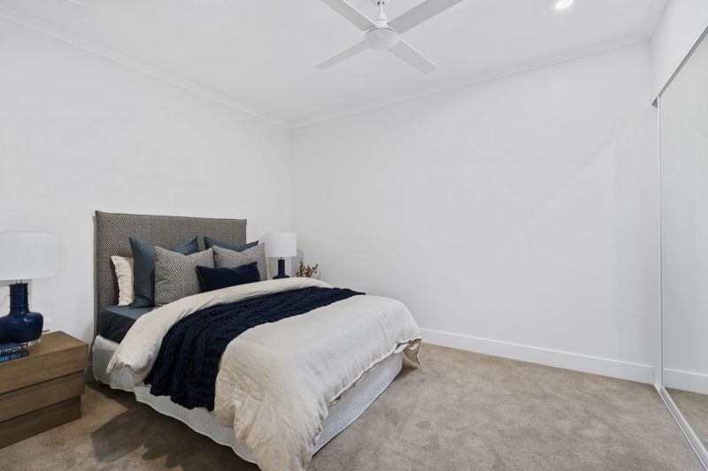 Top Level Spacious 2-bedroom Apartment