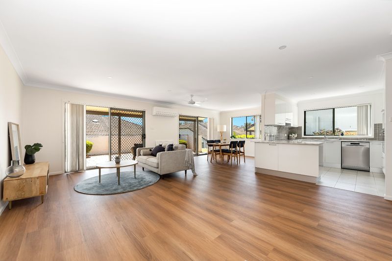 Inviting Three-Bedroom Villa in Garden Setting