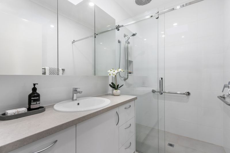 Spacious Two-Bedroom Villa Close to the Community Centre