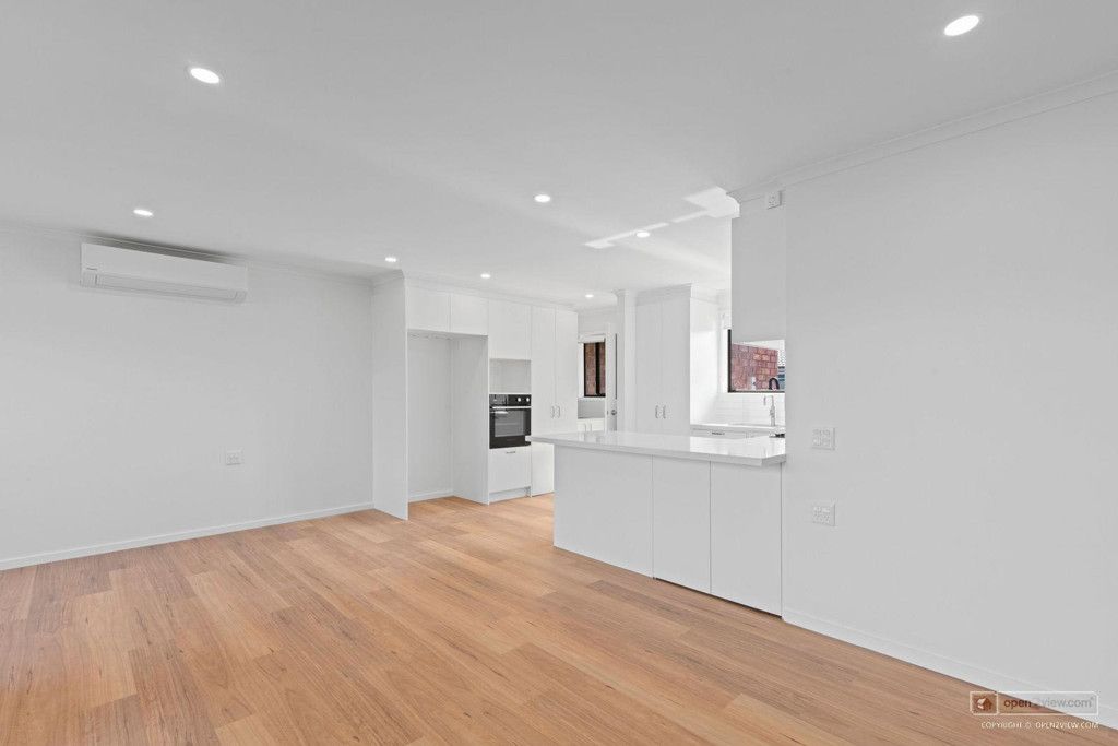 Natural light 2 Bedroom Unit 