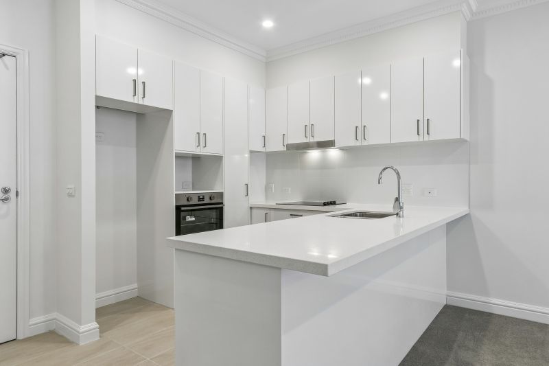 Spacious one-bedroom first-floor apartment