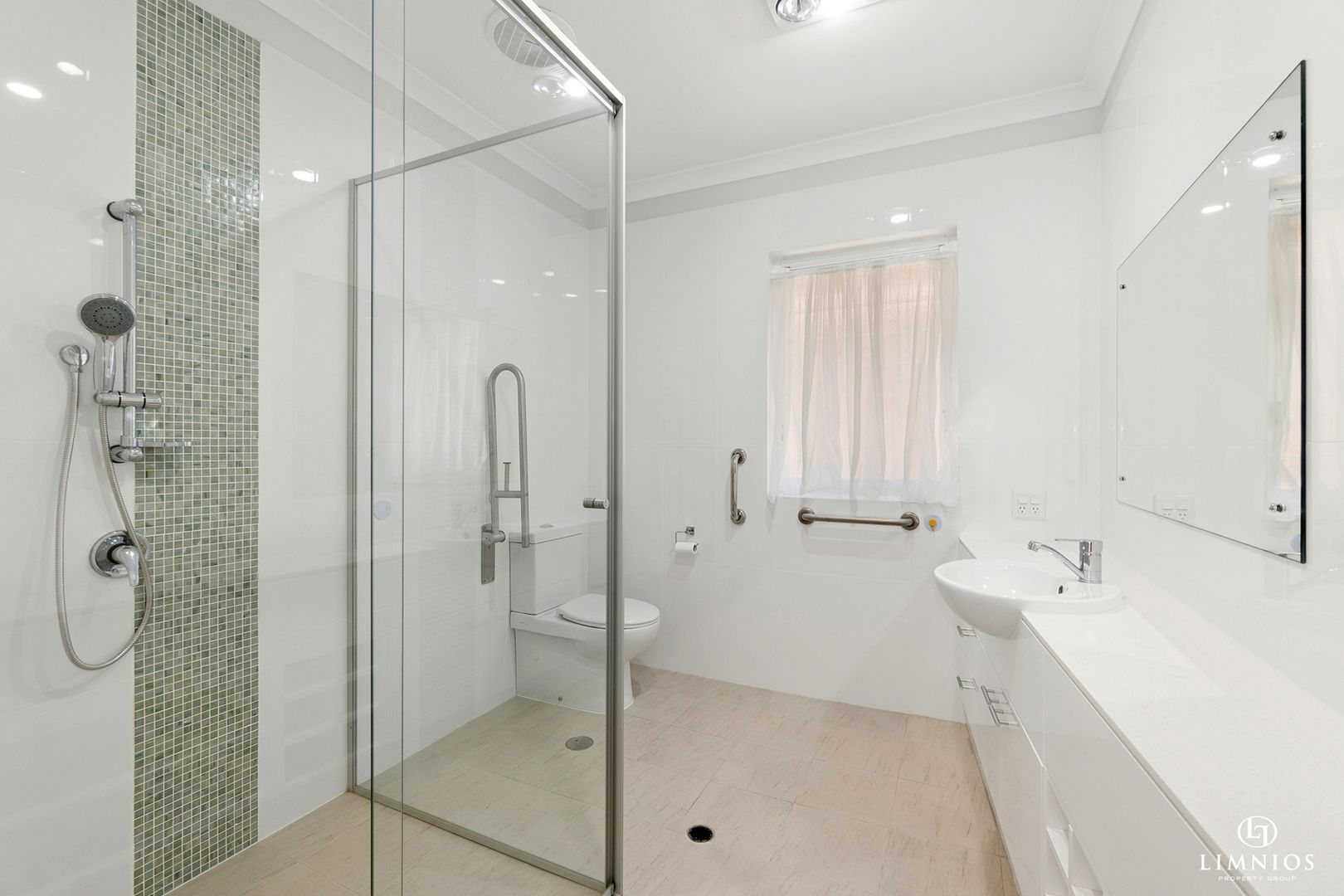 NOW UNDER OFFER. Bushland and the Beach - you have the best of both!