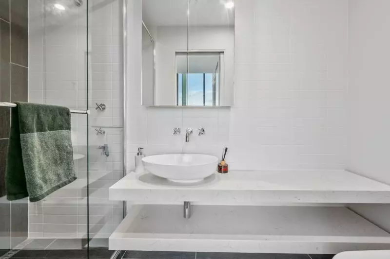 Stunning Views!! Lifestyle and Convenience!