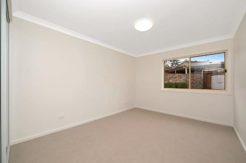 Bright, Modern Villa with Spacious North-Facing Balcony