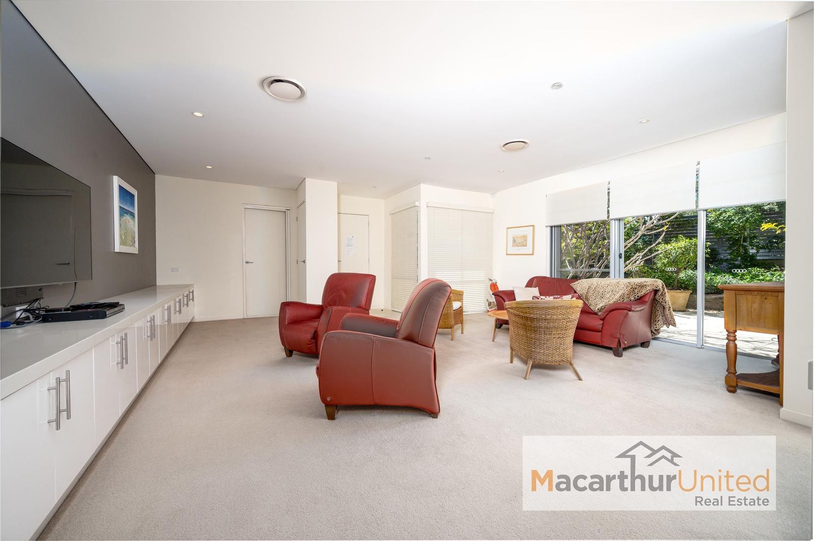 OH, WHAT A BEAUTY!!! SUN-SOAKED VILLA NOW AVAILABLE!