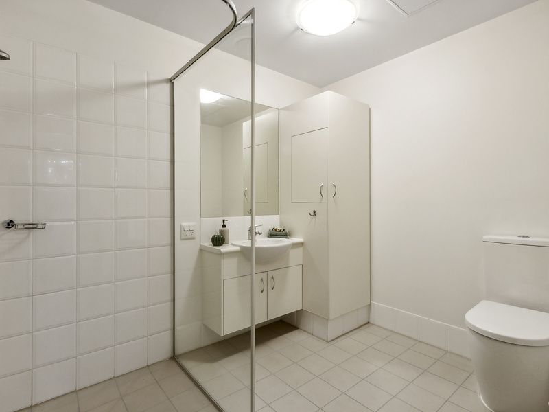 Elegant, Stylish and Convenient One-Bedroom Apartment