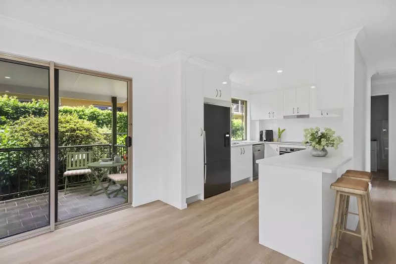 Elevated 2-bedroom villa surrounded by trees