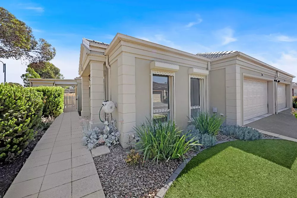 12/250 Thames Blvd, Tarneit Skies Village, Tarneit, VIC 3029