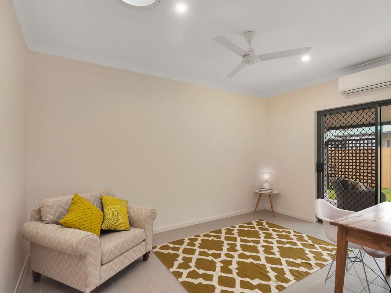 Great unit design with large study