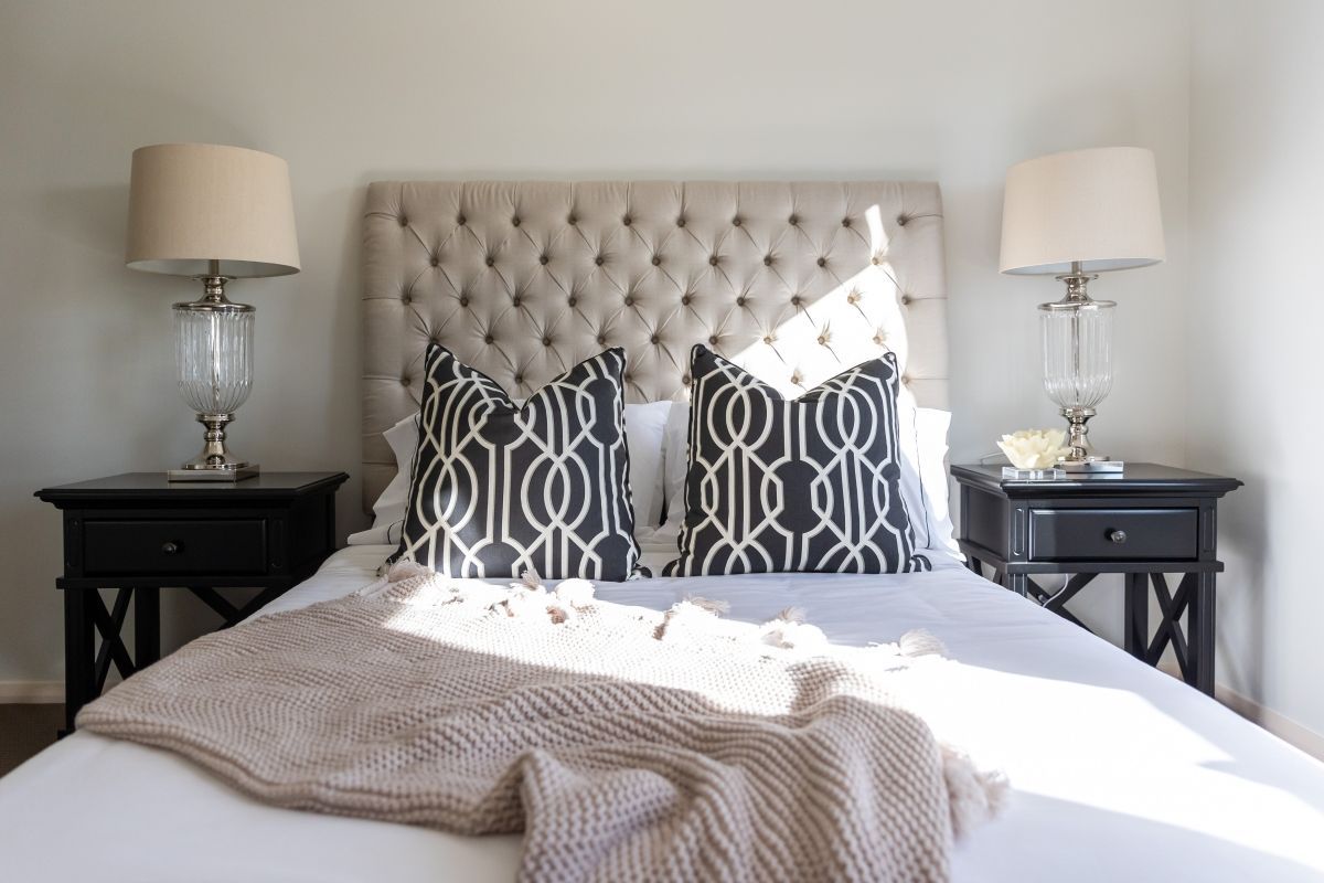 Open-Plan Living, Effortless Comfort with the Munro
