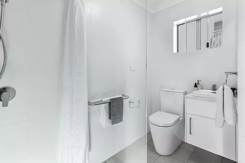 Stunning 1 bedroom unit with large open plan living/kitchen area.