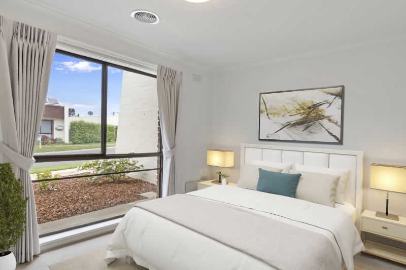 Two bed home with multiple living options