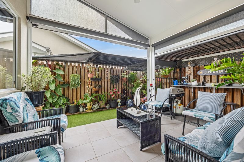 Stunning Tropical Hideaway!