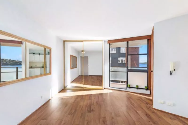 STUDIO Excellence with $1M view