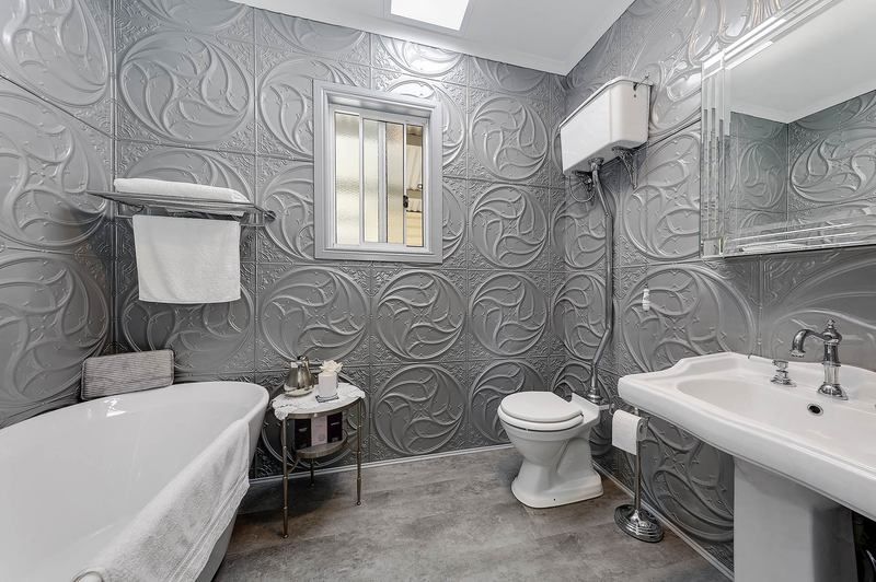 Unique One Bedroom Cottage!