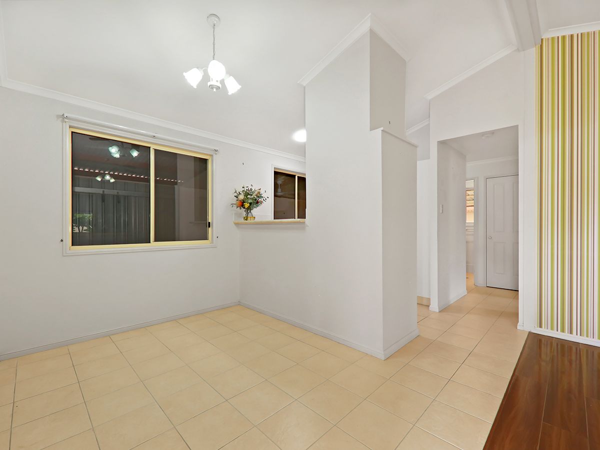 2 Bedroom Villa - Garage - Outdoor Alfresco Area - Move In Ready!