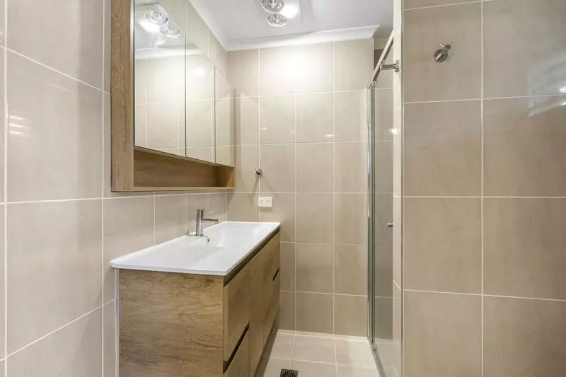 Beautiful two bedroom, two bathroom villa with office/craft room.