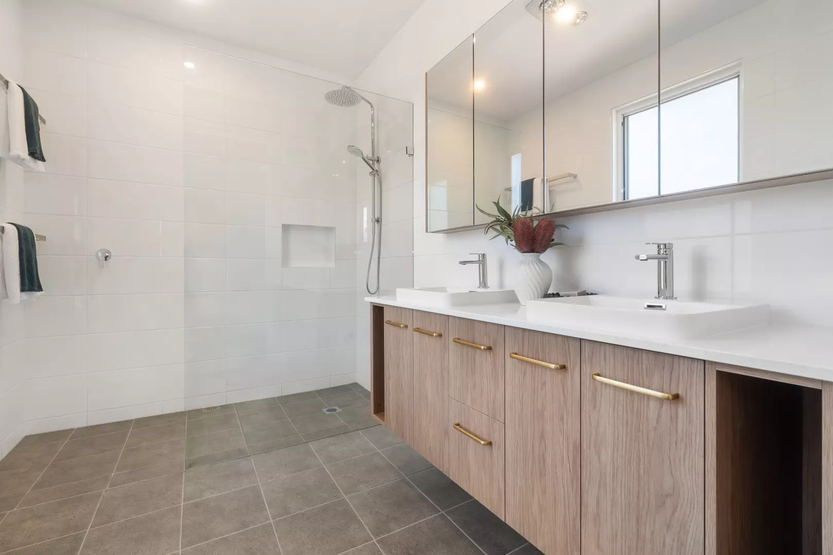 Silkwood Contempo | Modern Charm