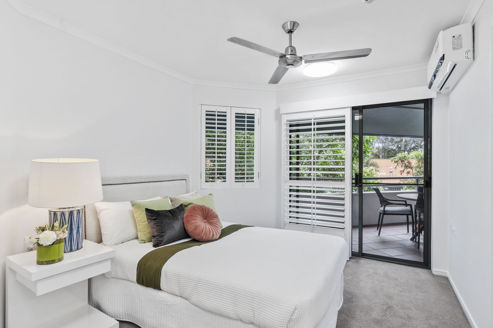 Top-level one-bedroom serviced apartment