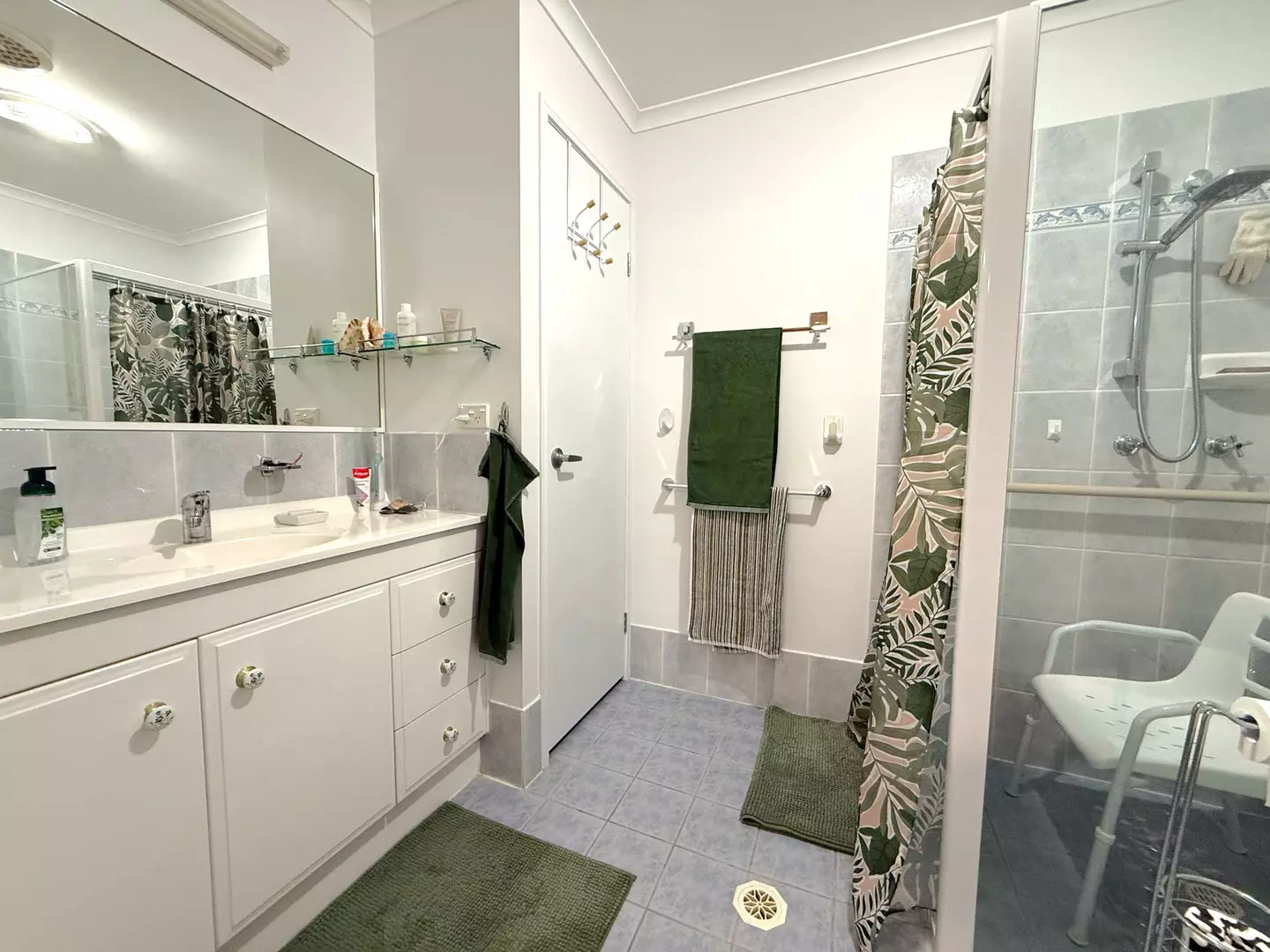 Retire in Comfort with Rural Views! 