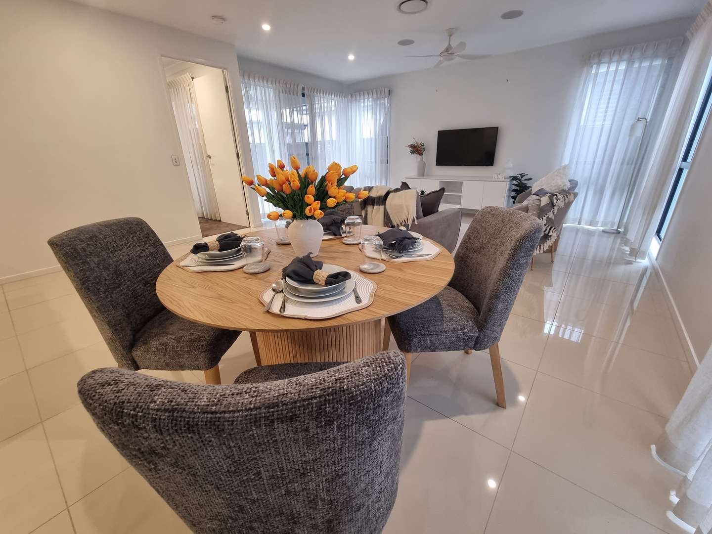 Where the Living is Easy… V109 Living Gems