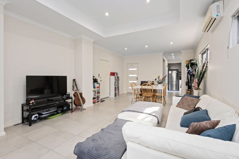 Spacious, Modern & Unparalleled Location!!