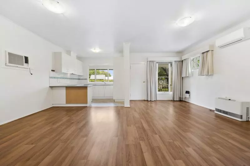 Two Bedroom Home Close To Clubhouse and Pool