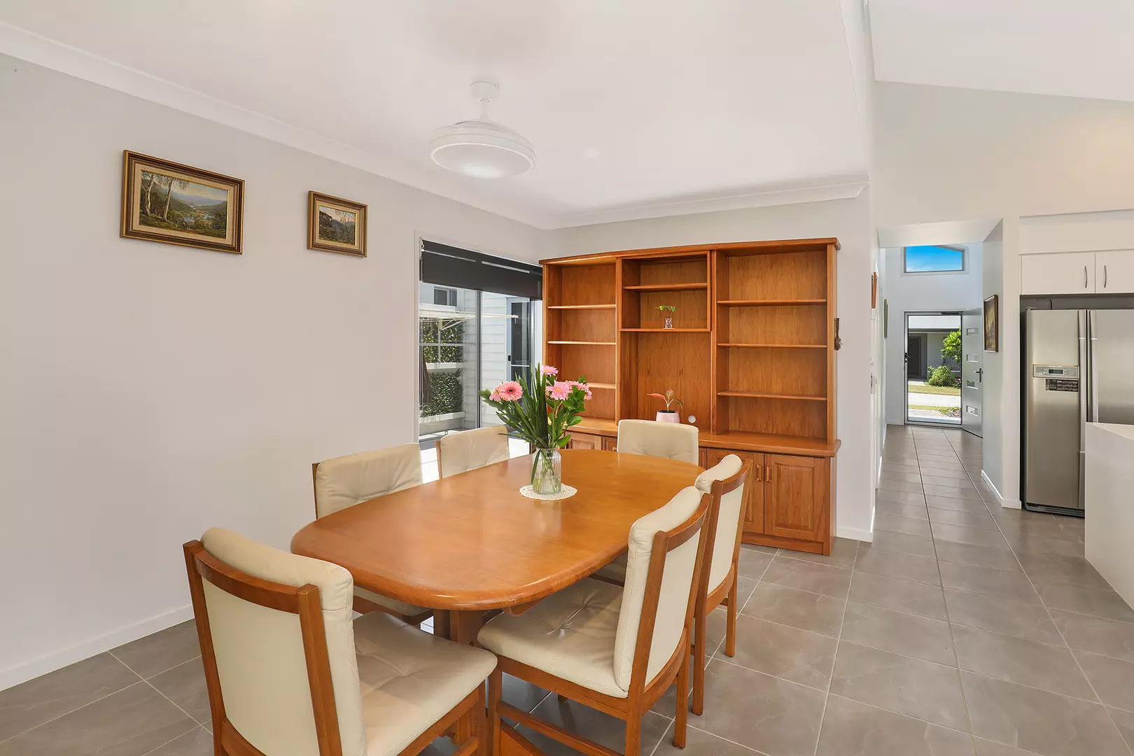 Stylish & Elegant: Nothing to Spend! - V75 Halcyon Lakeside