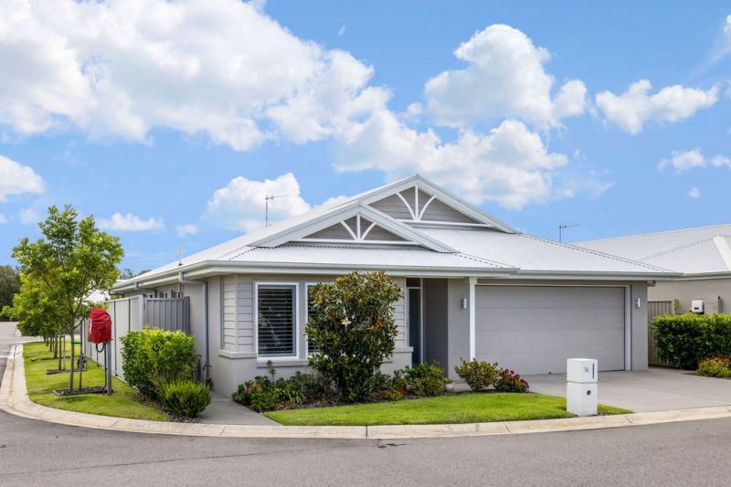 Open & Bright – Spacious Three-Bedroom Home