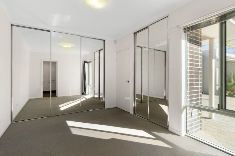 Ticking All Boxes: Location, Modern, Spacious & NO STRATA