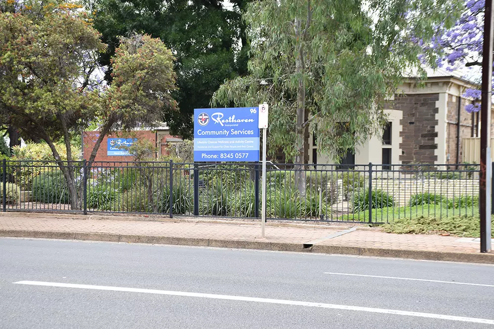 Resthaven Western Community Services offer in-home support services, exercise and social groups for older people in the western suburbs.