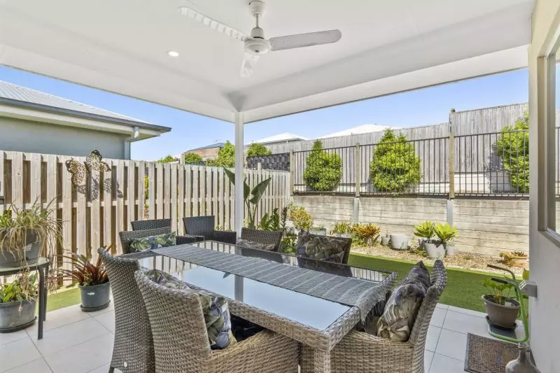 Tranquil Living, Spacious Backyard