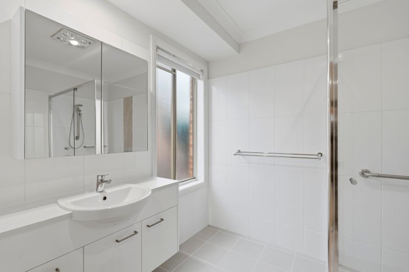 East facing enclose sunroom, perfect for the entertainer