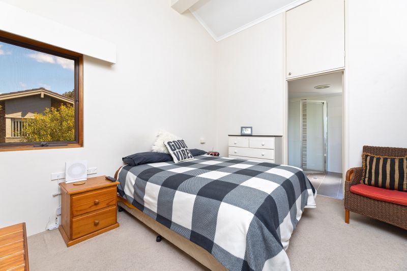 Stylishly renovated with a convenient position, close to all amenities