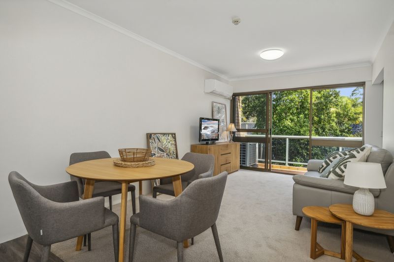 Sunny one-bedroom apartment