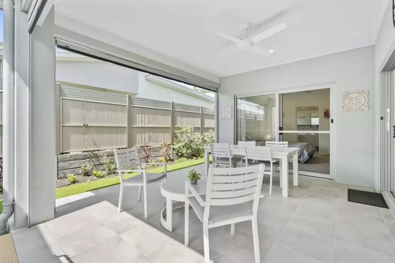 Established Sequoia IN IMMACULATE CONDITION