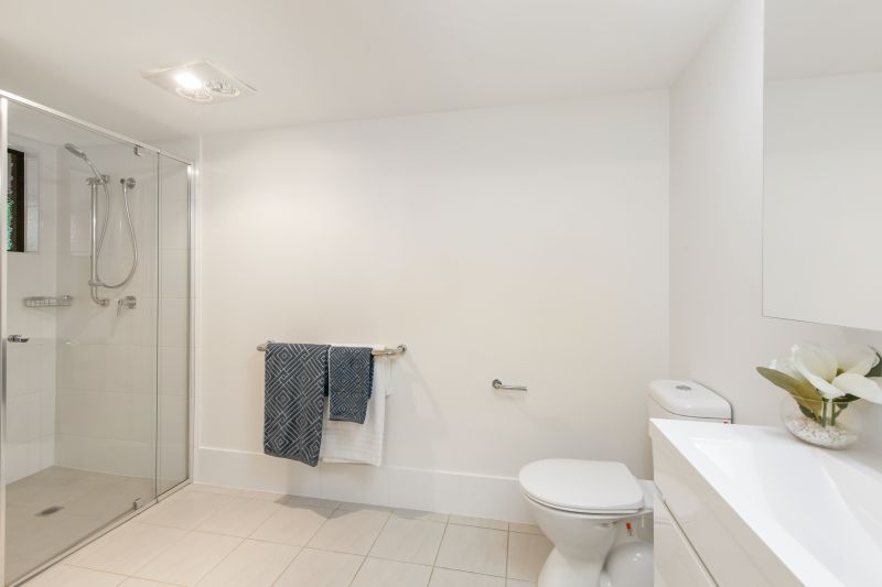 Currently under refurbishment - one-bedroom plus study