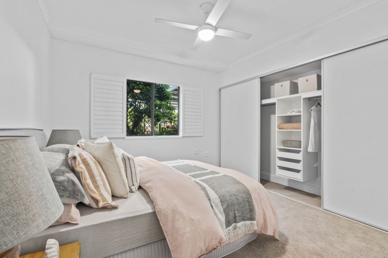 Spacious ground level 2-bedroom apartment