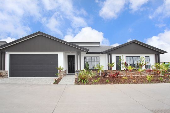 160 Caloundra Cay