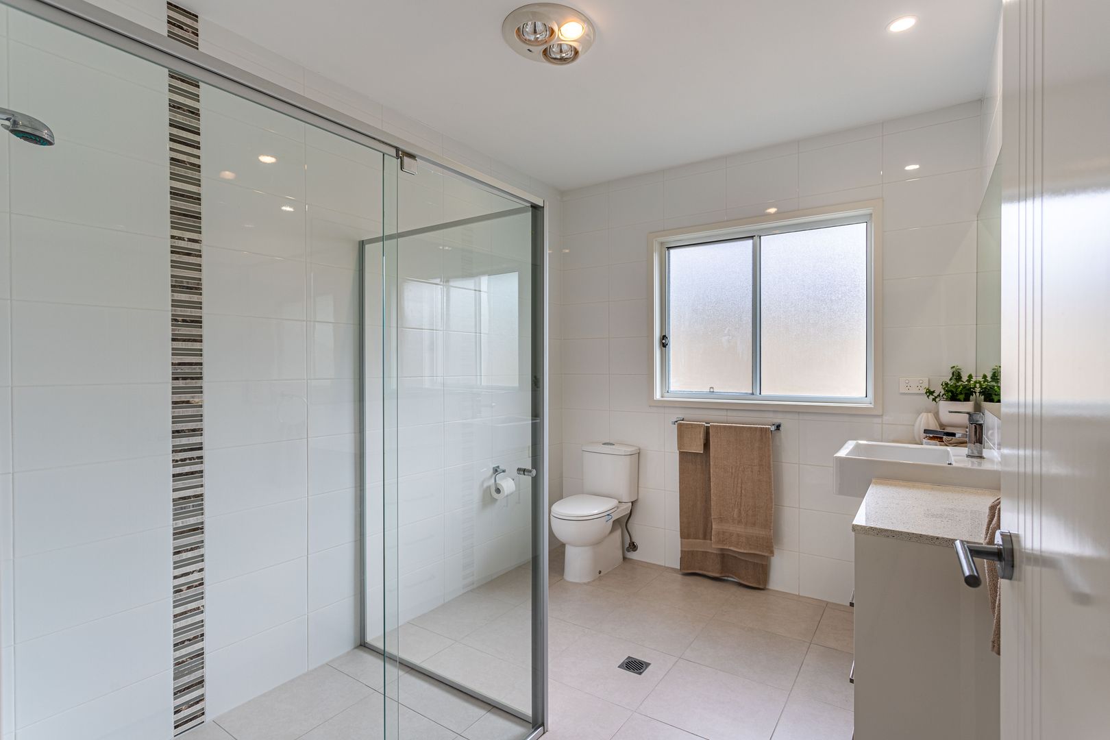 Palm Lake Resort Fern Bay - Immaculately presented