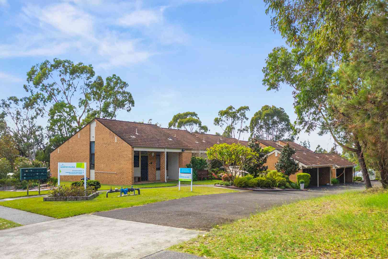 Beautifully Refurbished 2-Bedroom Unit!