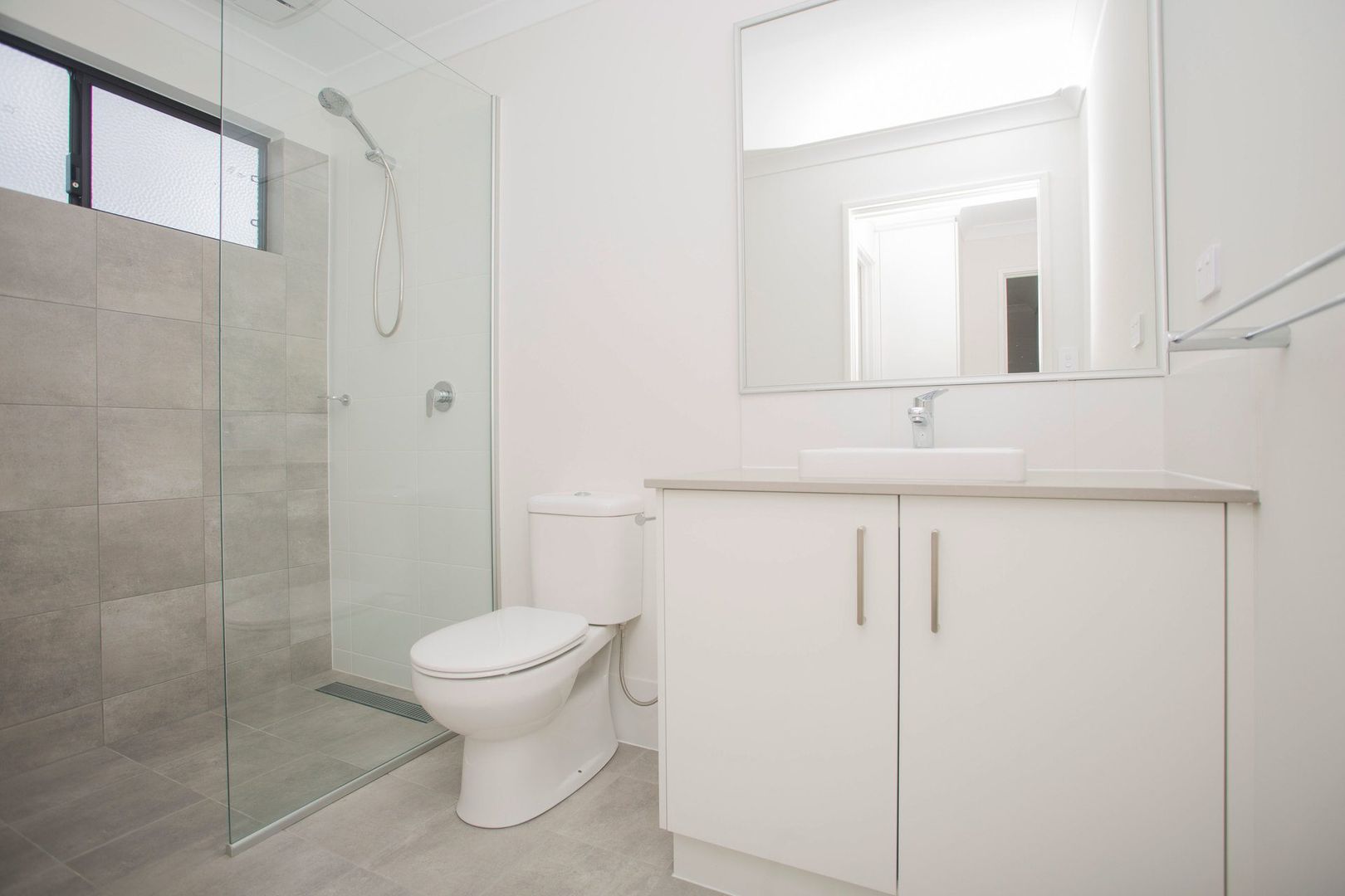 A light-filled Modern 3-bedroom | New Build