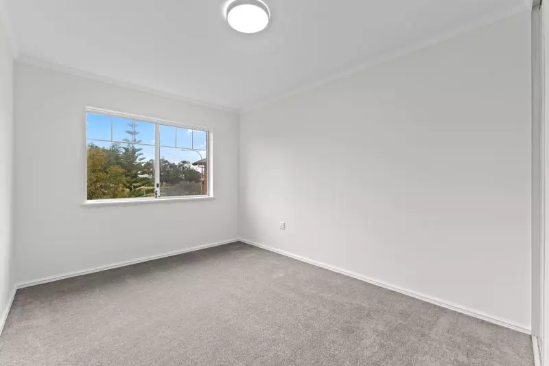 Three Bedroom Retirement Home, Don't Miss Out.....