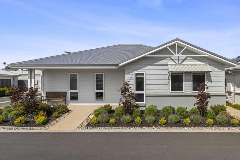 Desirable Location  – Space, Privacy and Comfort