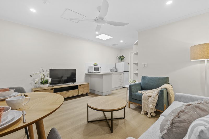 Fresh Finish, Ideal Location