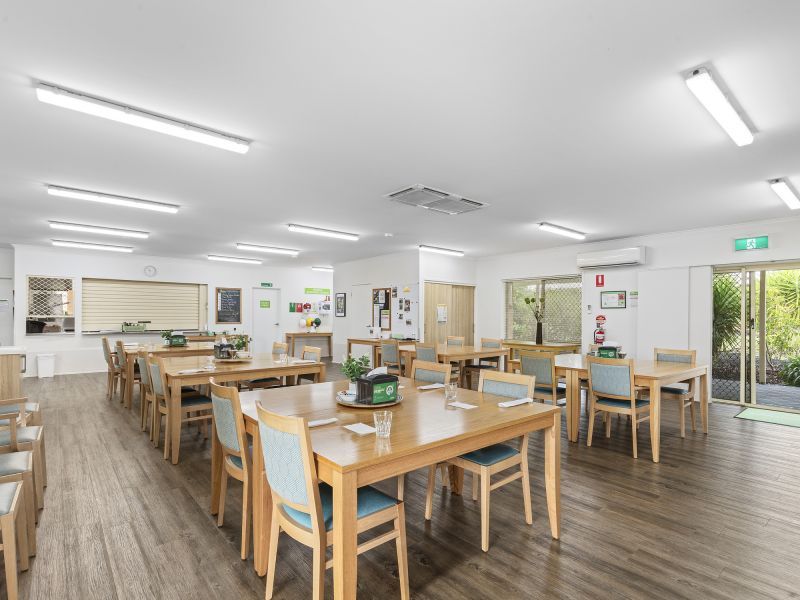 Single Self-Catered Unit – Rent in Seniors Community