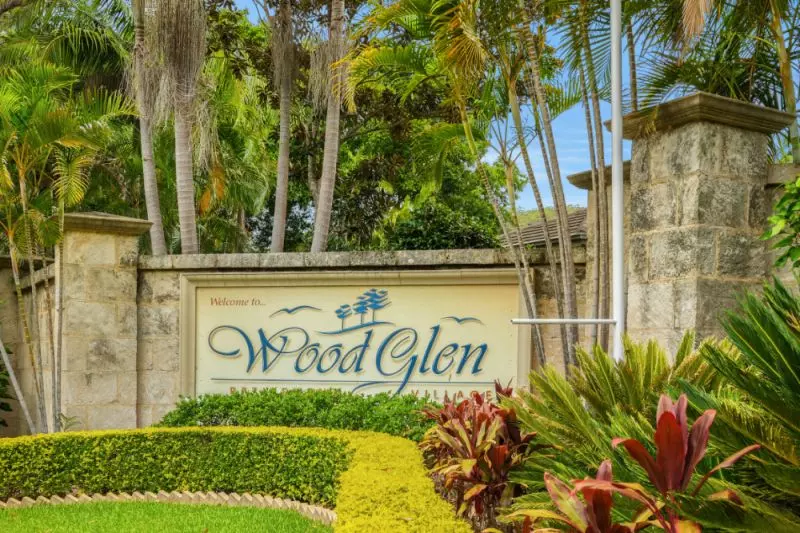 Luxury Retirement Living – Spacious fully renovated 3 bedroom villa with double garage.